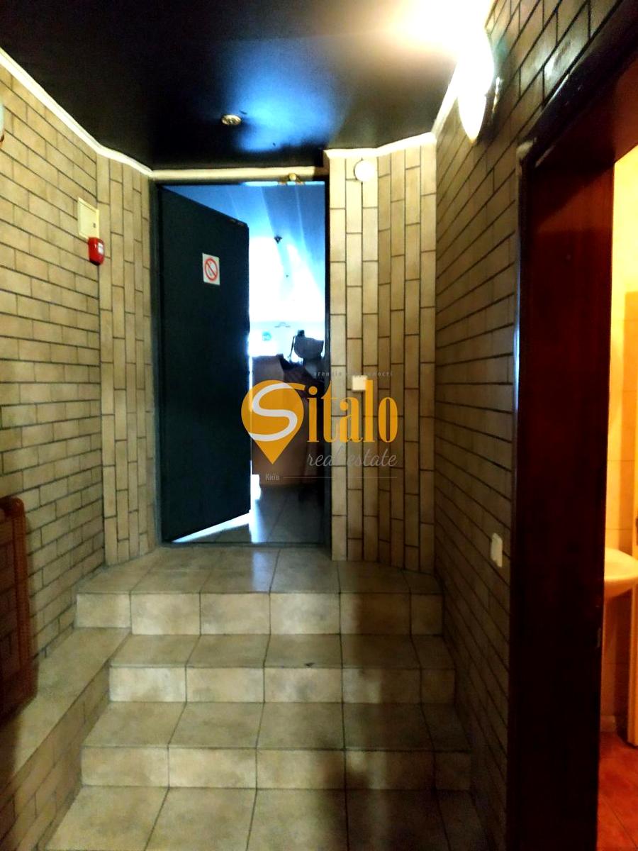 1869978172315842