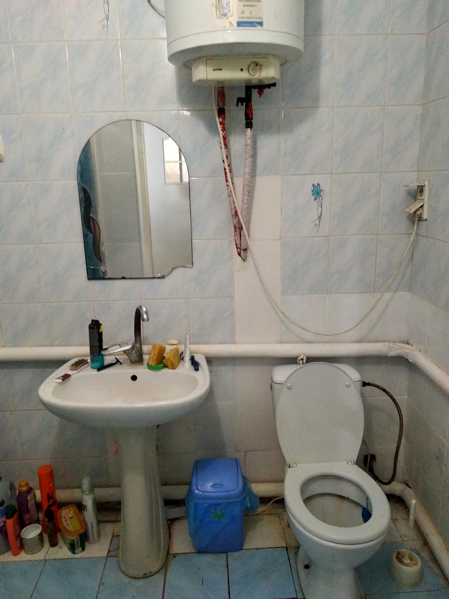 1869978382436773