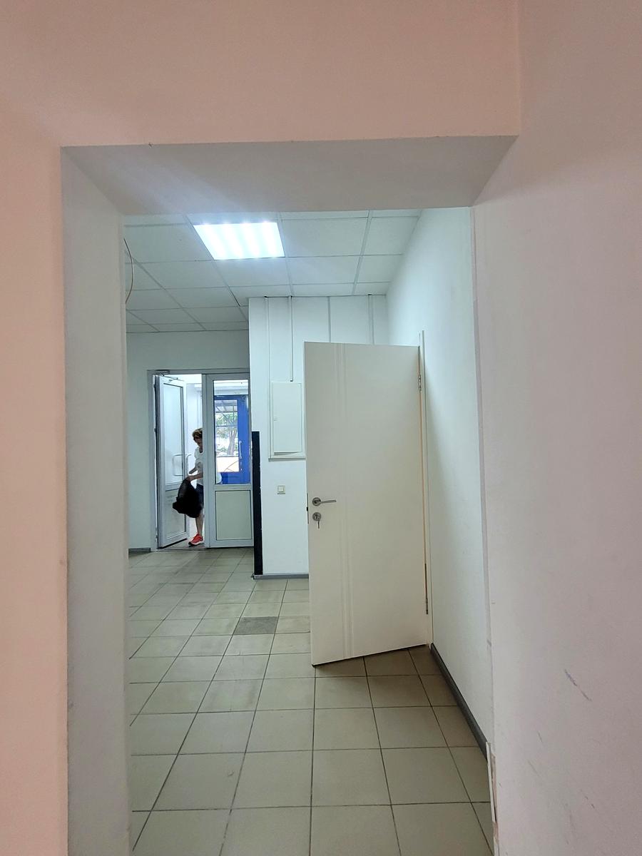 1869978652517511