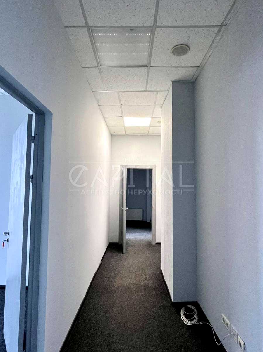 1869986940584741