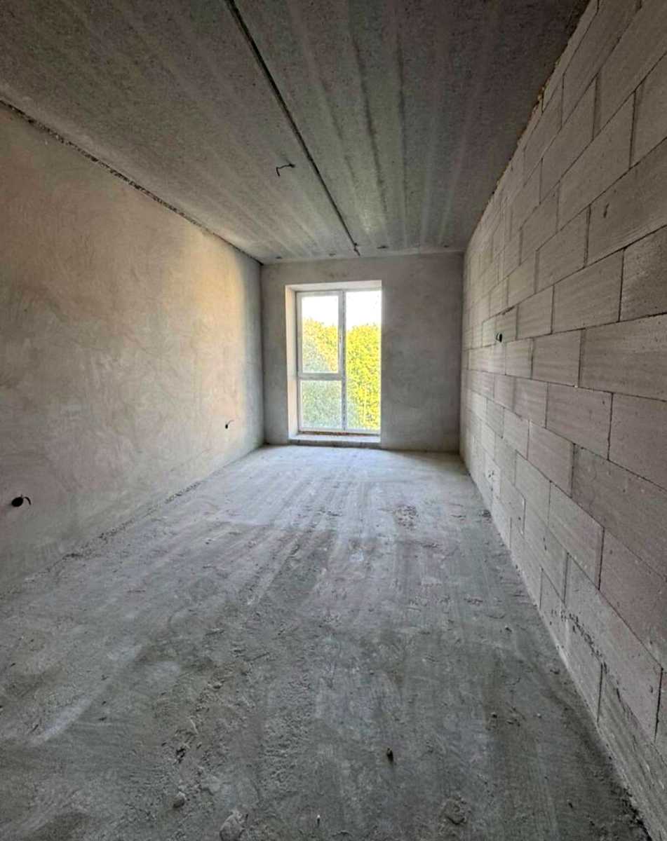 1870001757375230