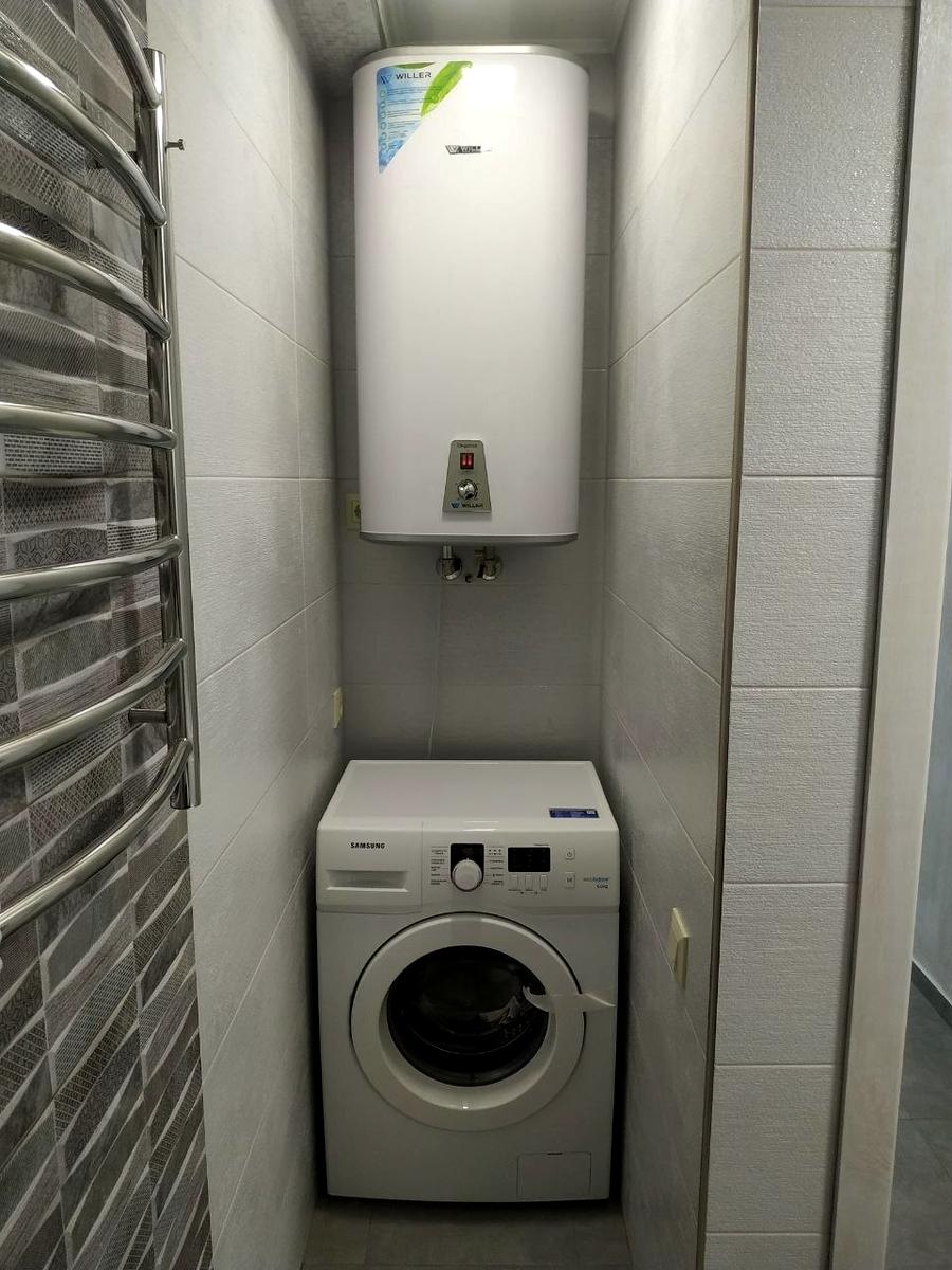 1870032334102949