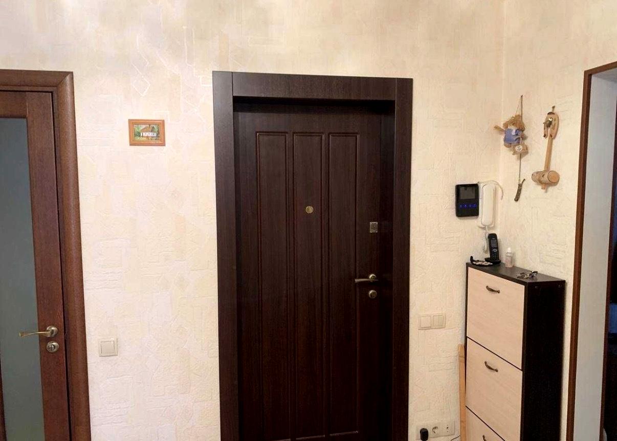 1870035398309183