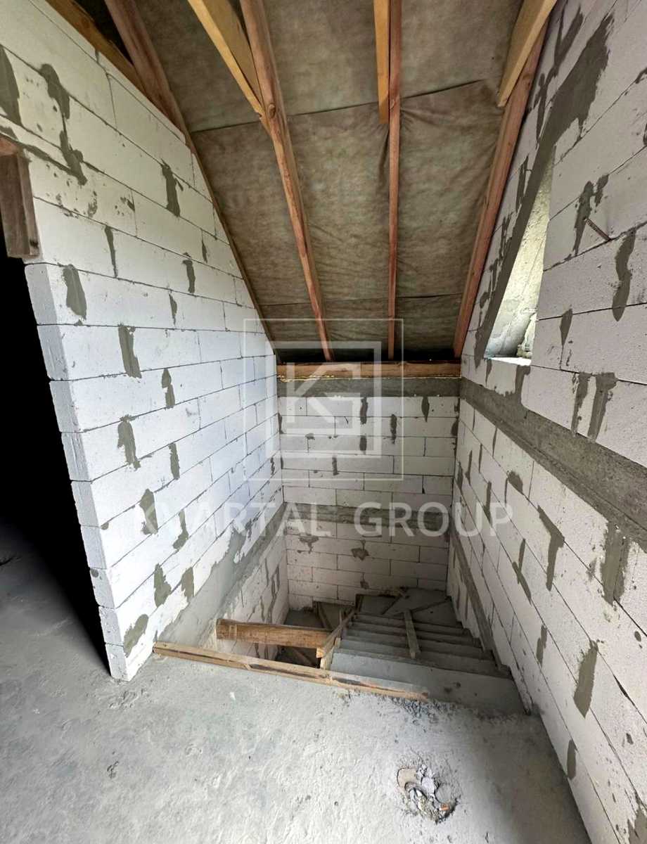 1870038989025103