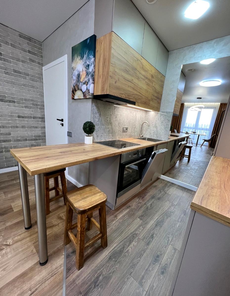 1870041616222618