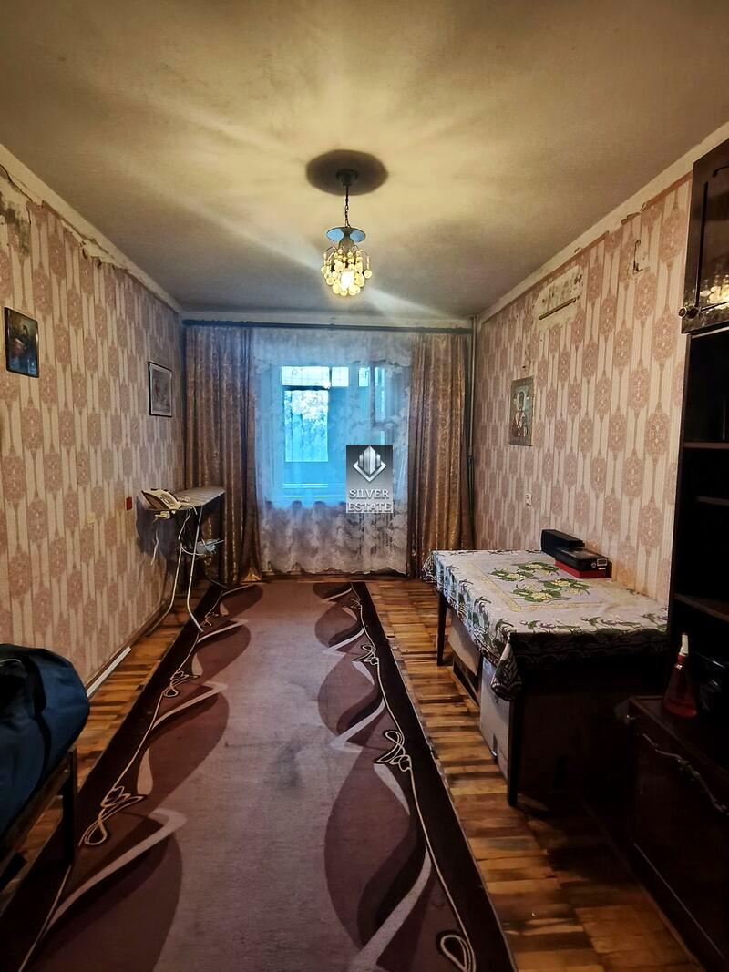 1870041637229245