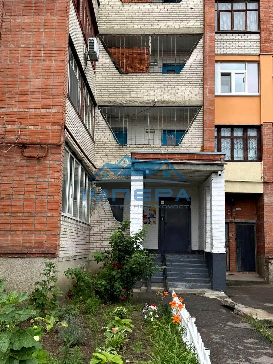 1870042029749670