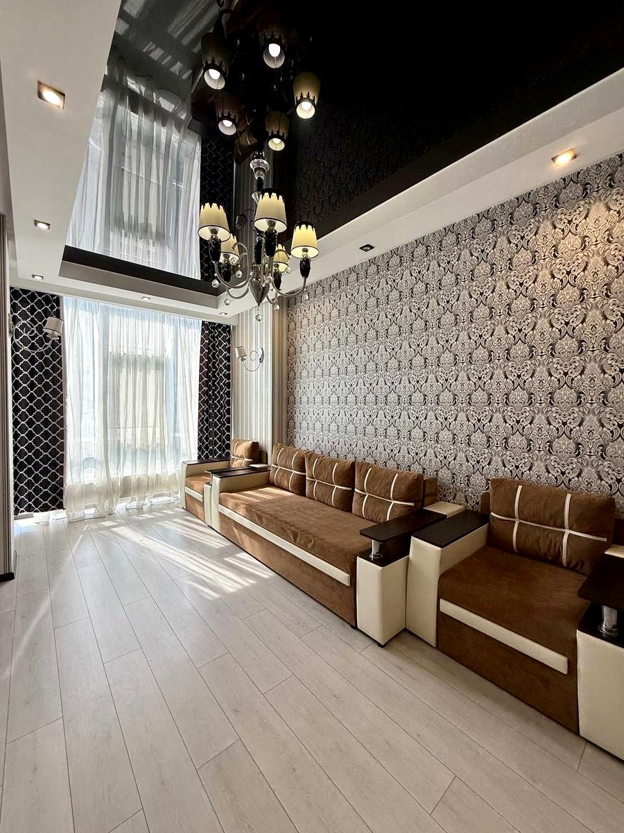 1870042865983474