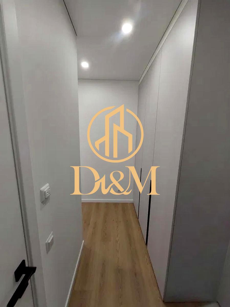 1870044801936241