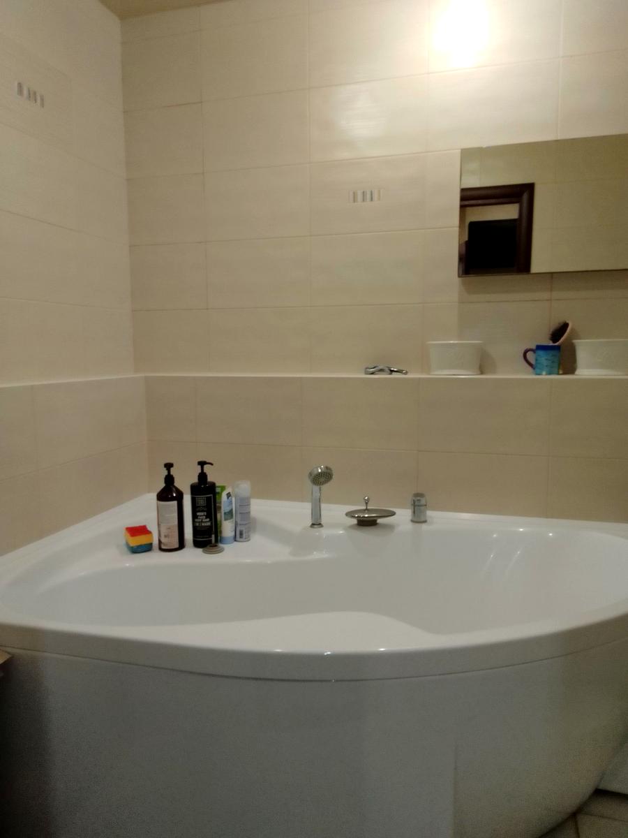 1870046433940610