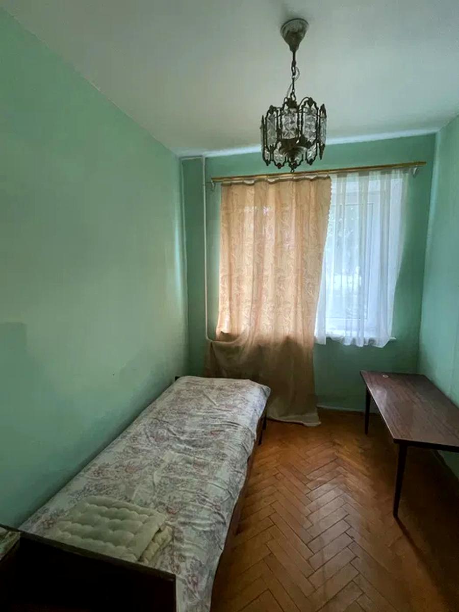 1870046588478028
