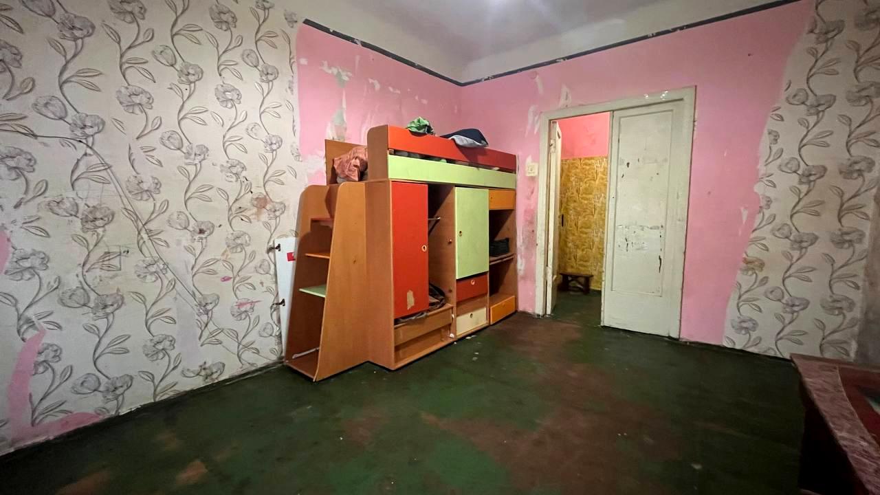 1870048347825431