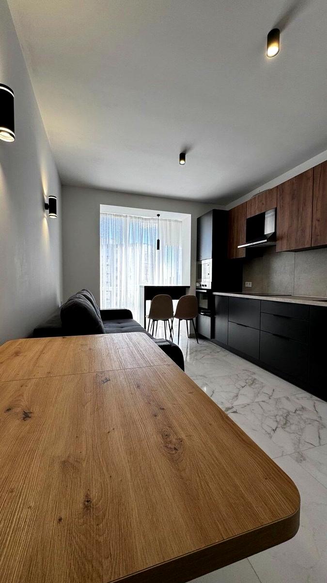 1870050720066324