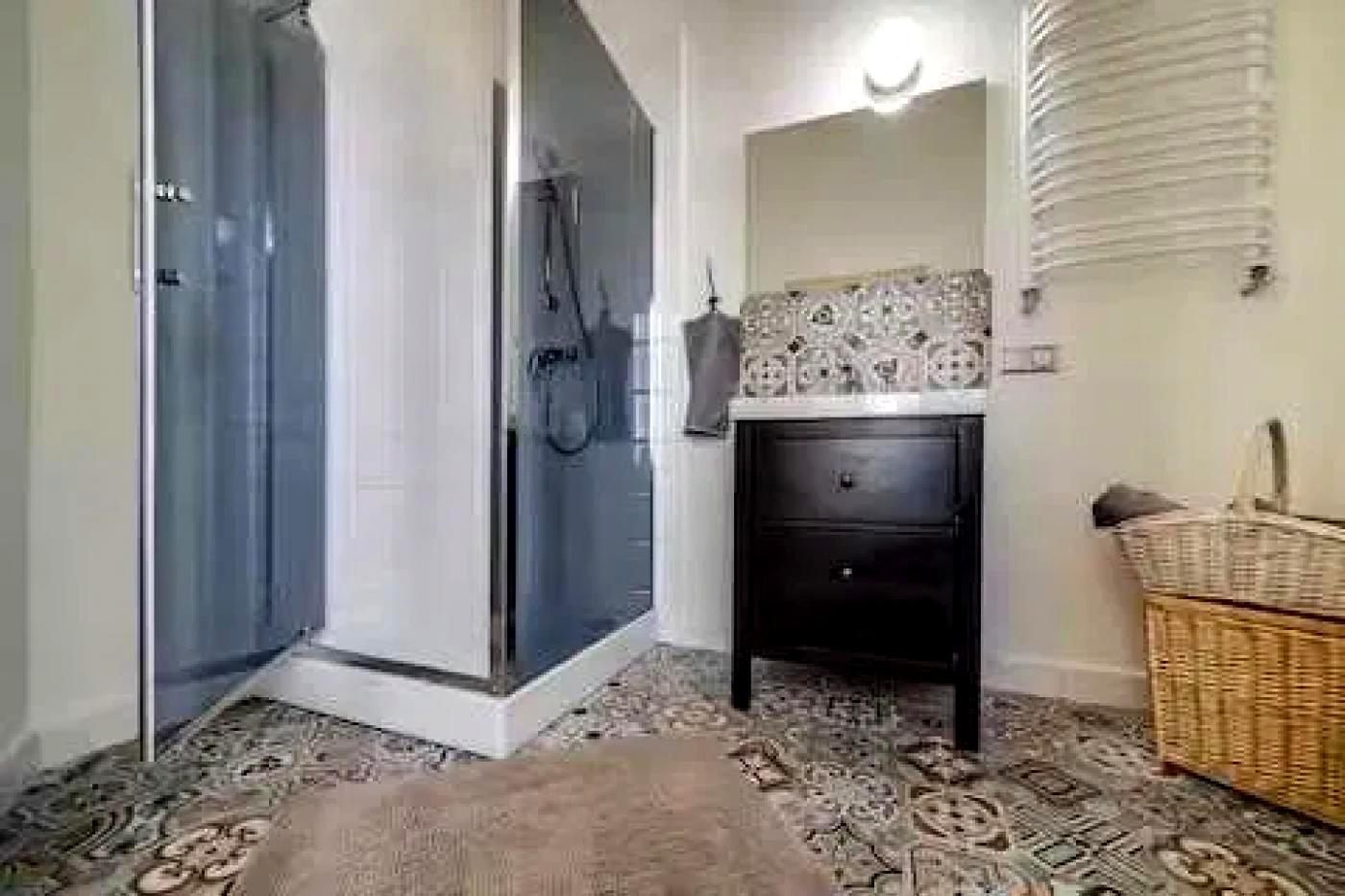 1870053053536123