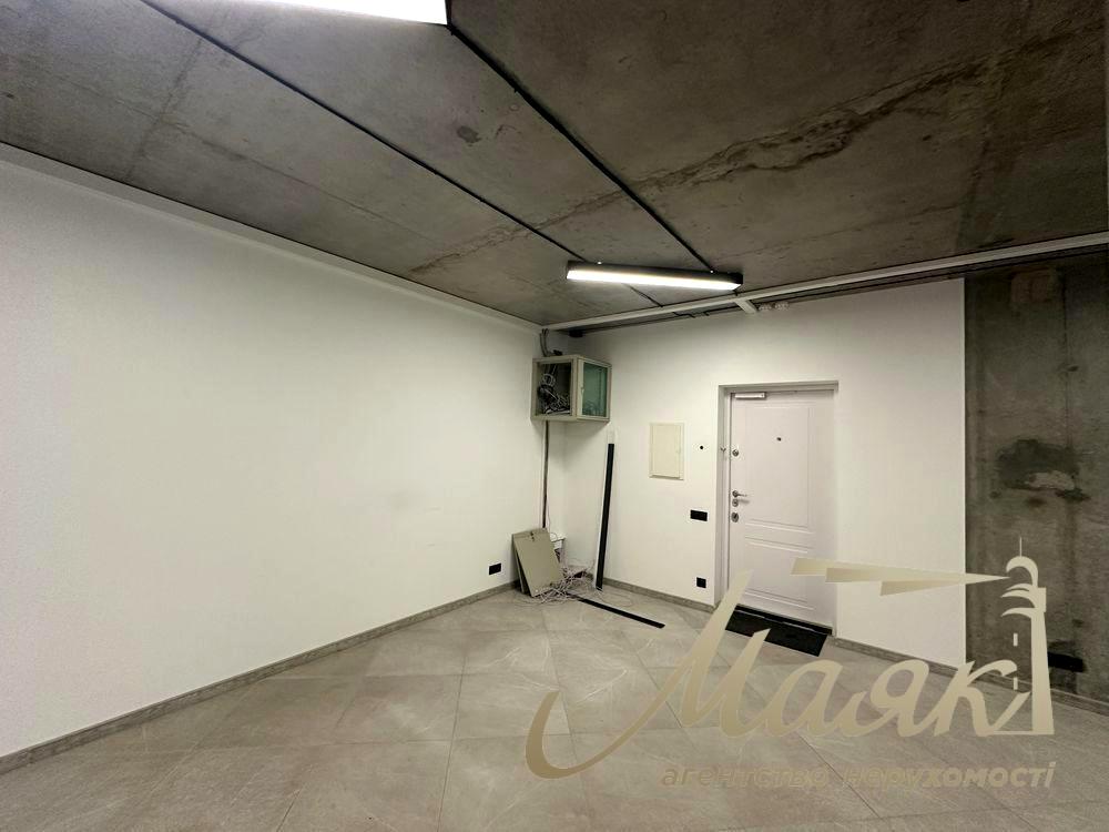 1870054432623975
