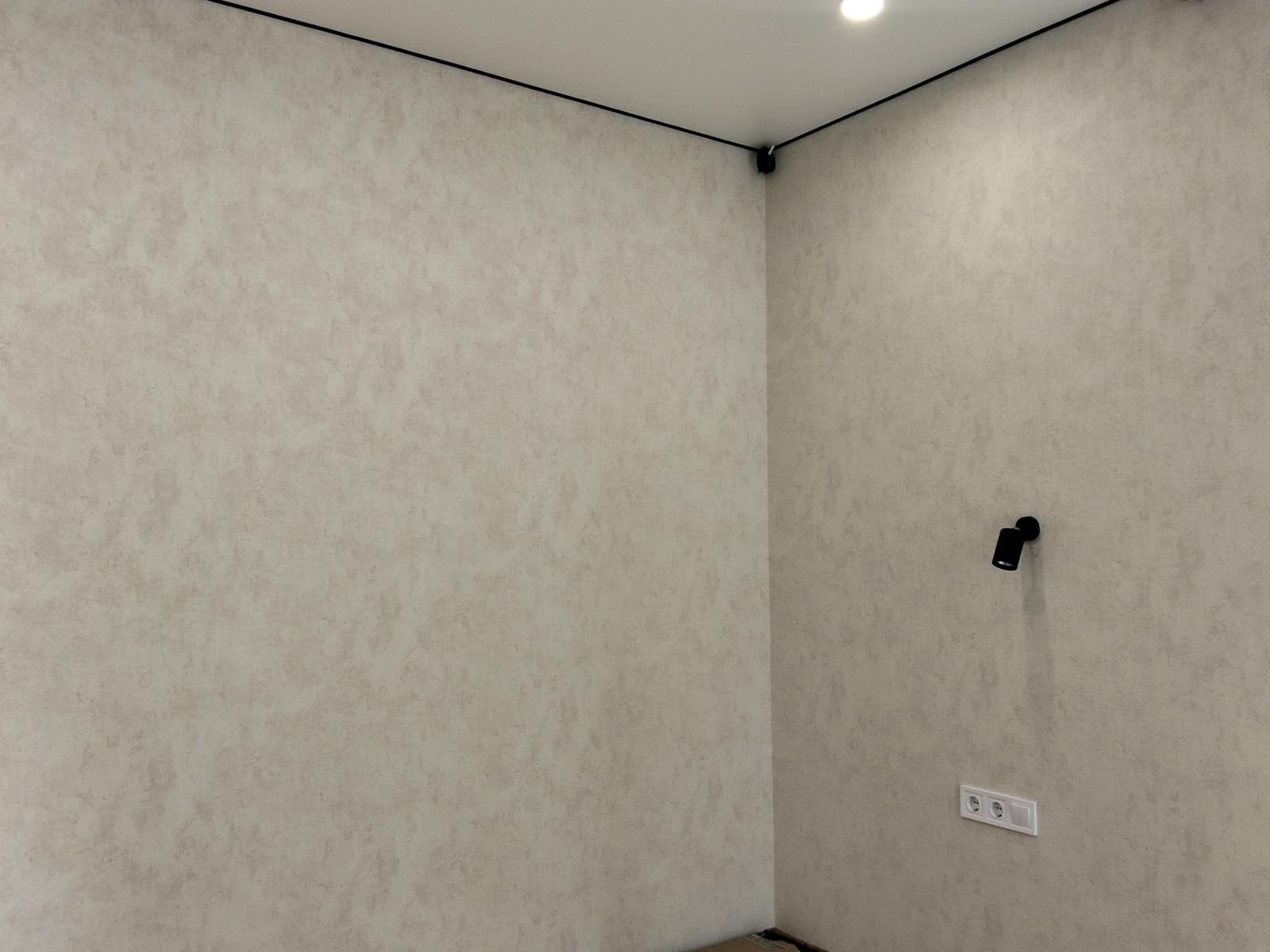 1870057701887959