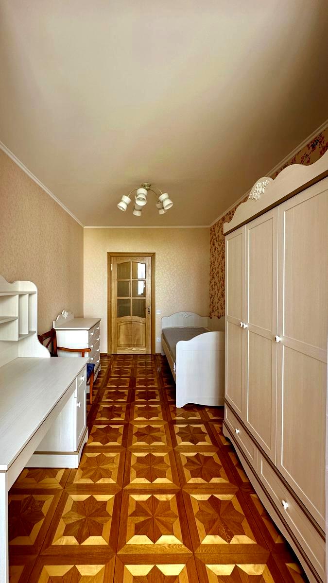 1870057945001498