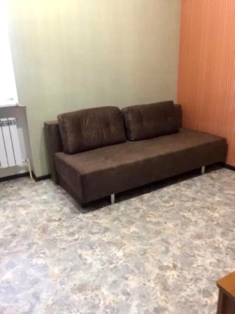 1870059952743736