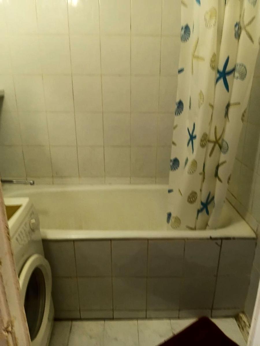 1870060067036751