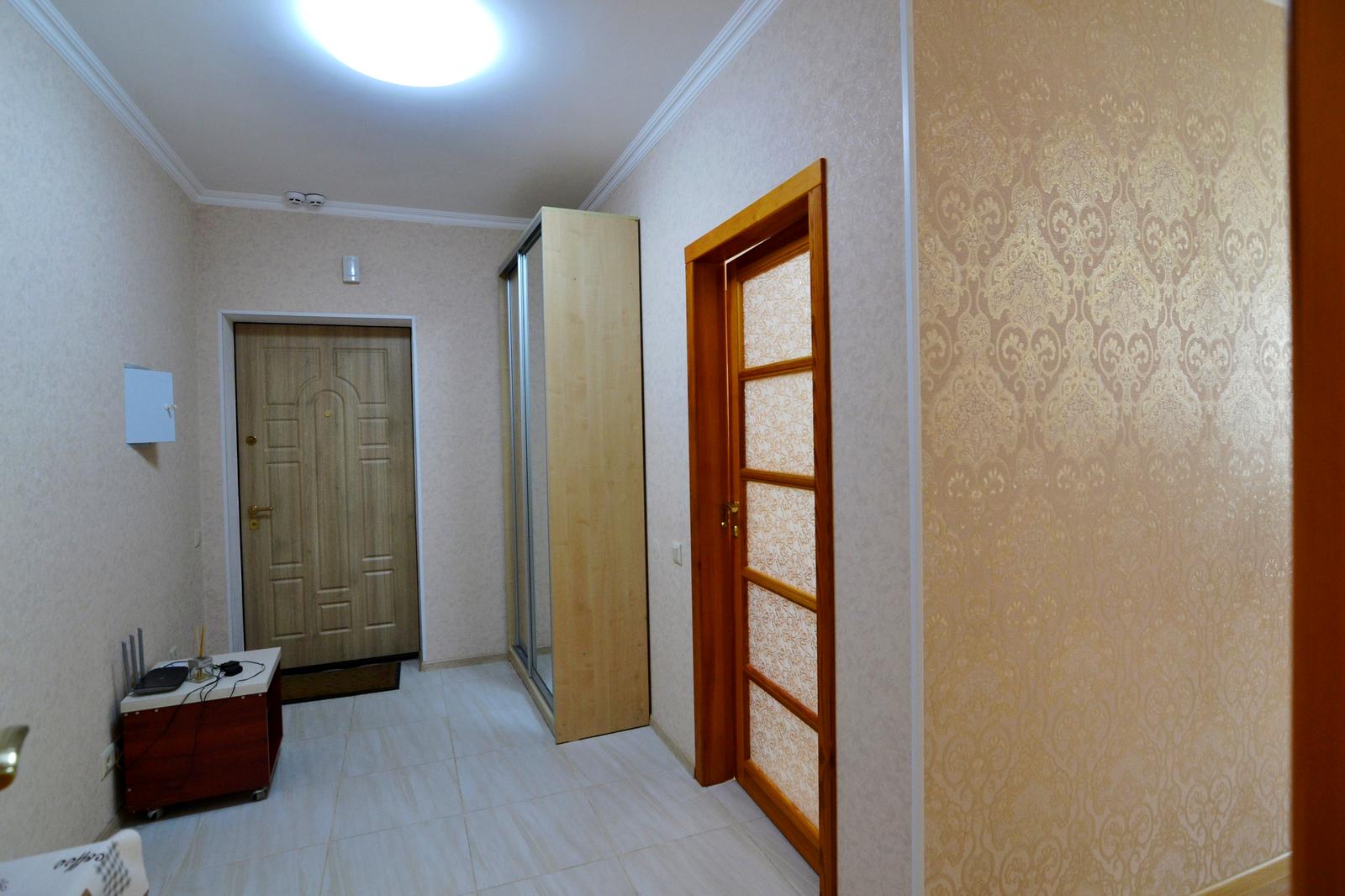 1870061990480619