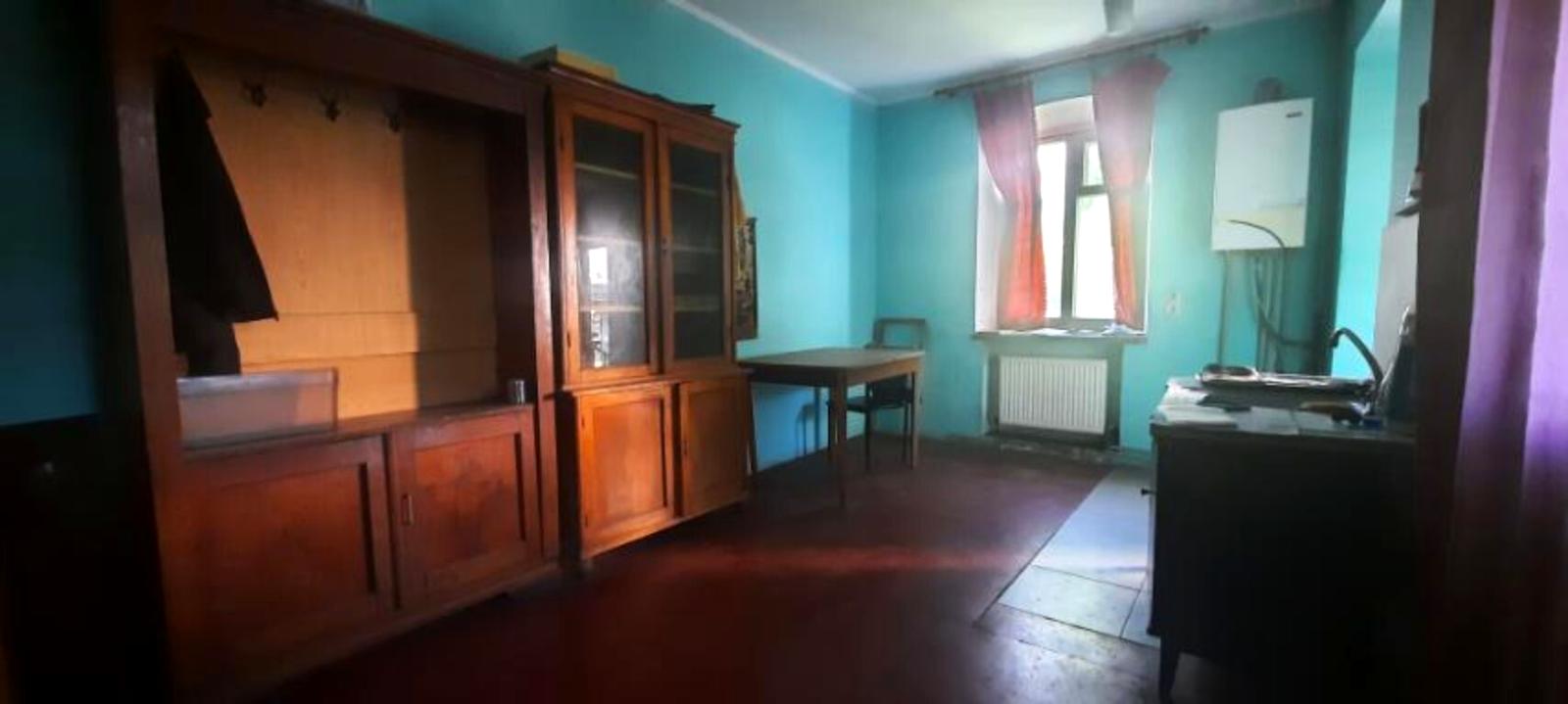 1870065988008904