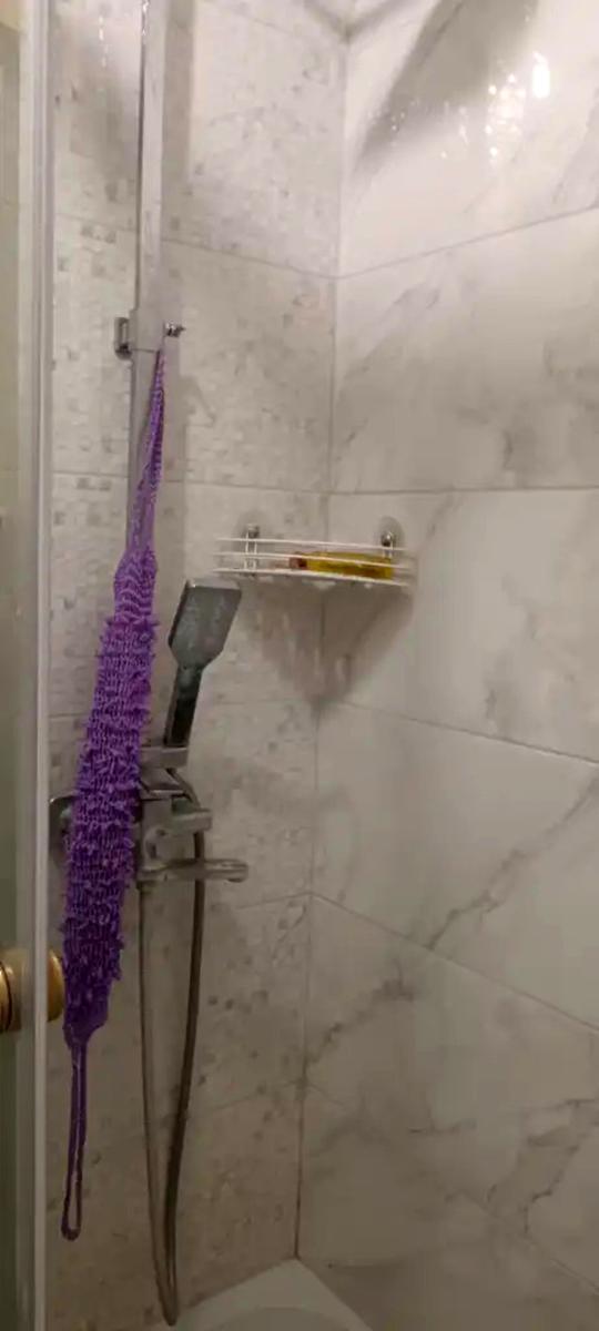 1870072790411545