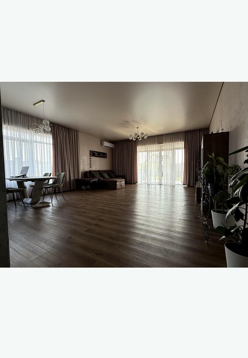 Дом по адресу ул. Крымская (площадь 200 м²) - imageAlt 9 Дом по адресу ул. Крымская (площадь 200 м²) - Atlanta.ua - imageAlt 9