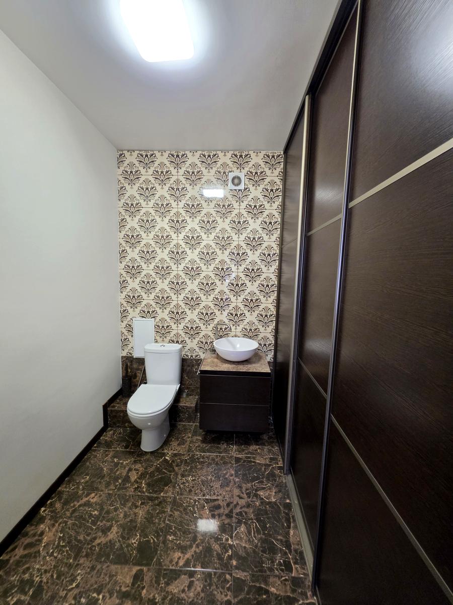 1870089887697343