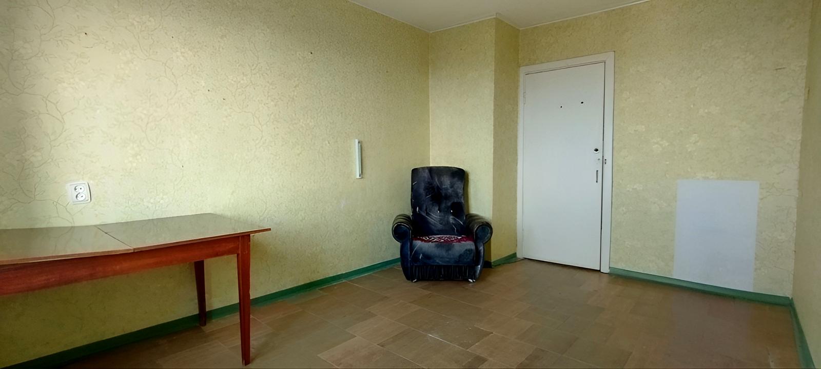 1870094928887875