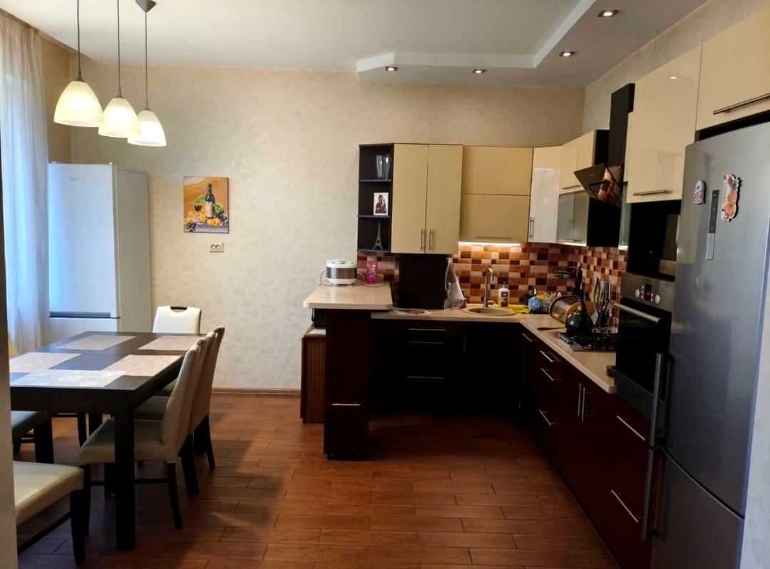 1870120451424404