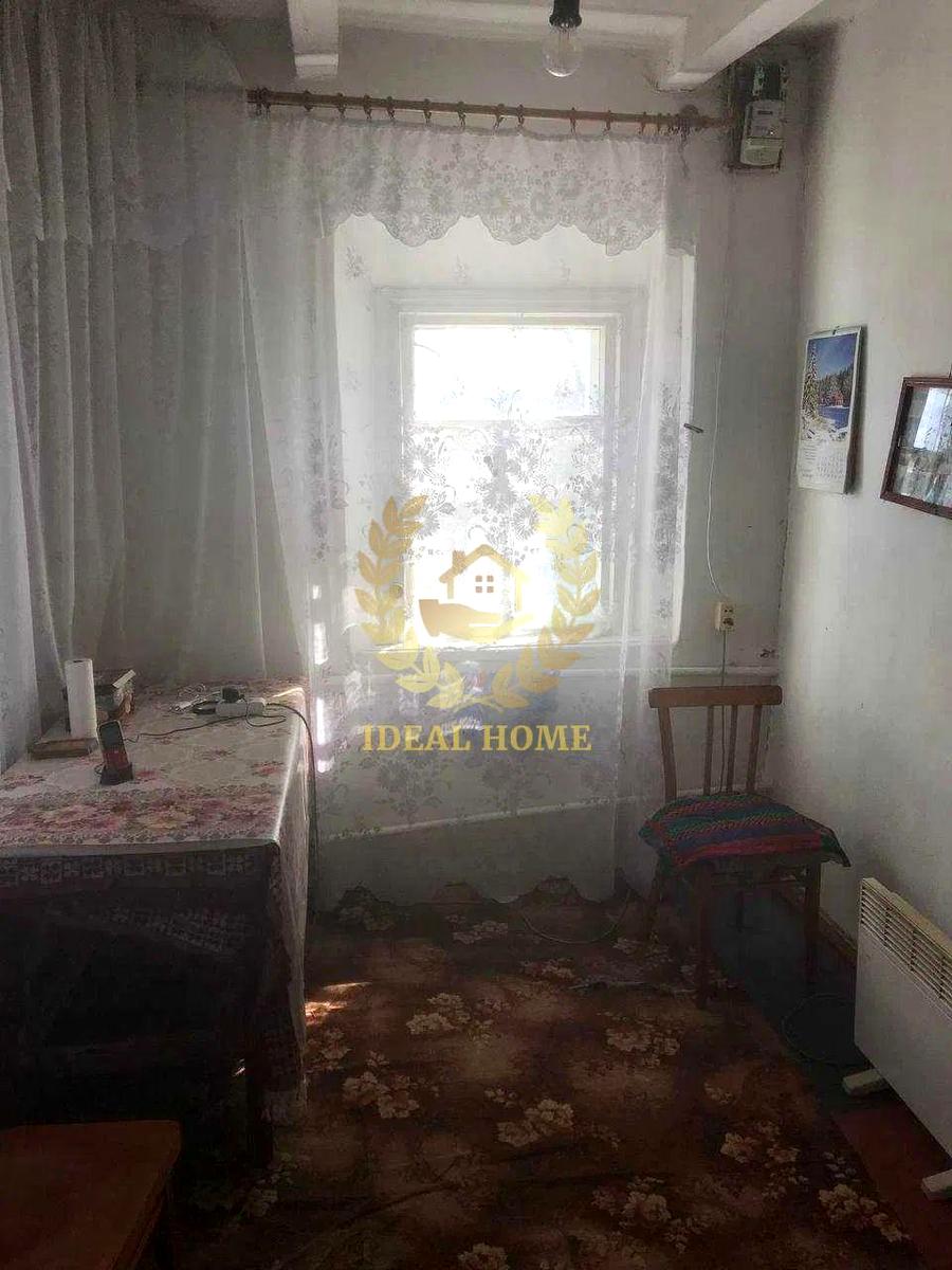 1870130511175156