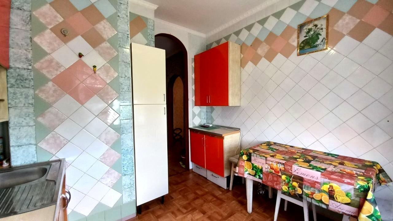 1870131656746705