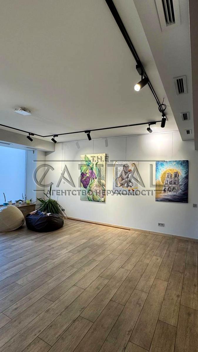 1870136608412628