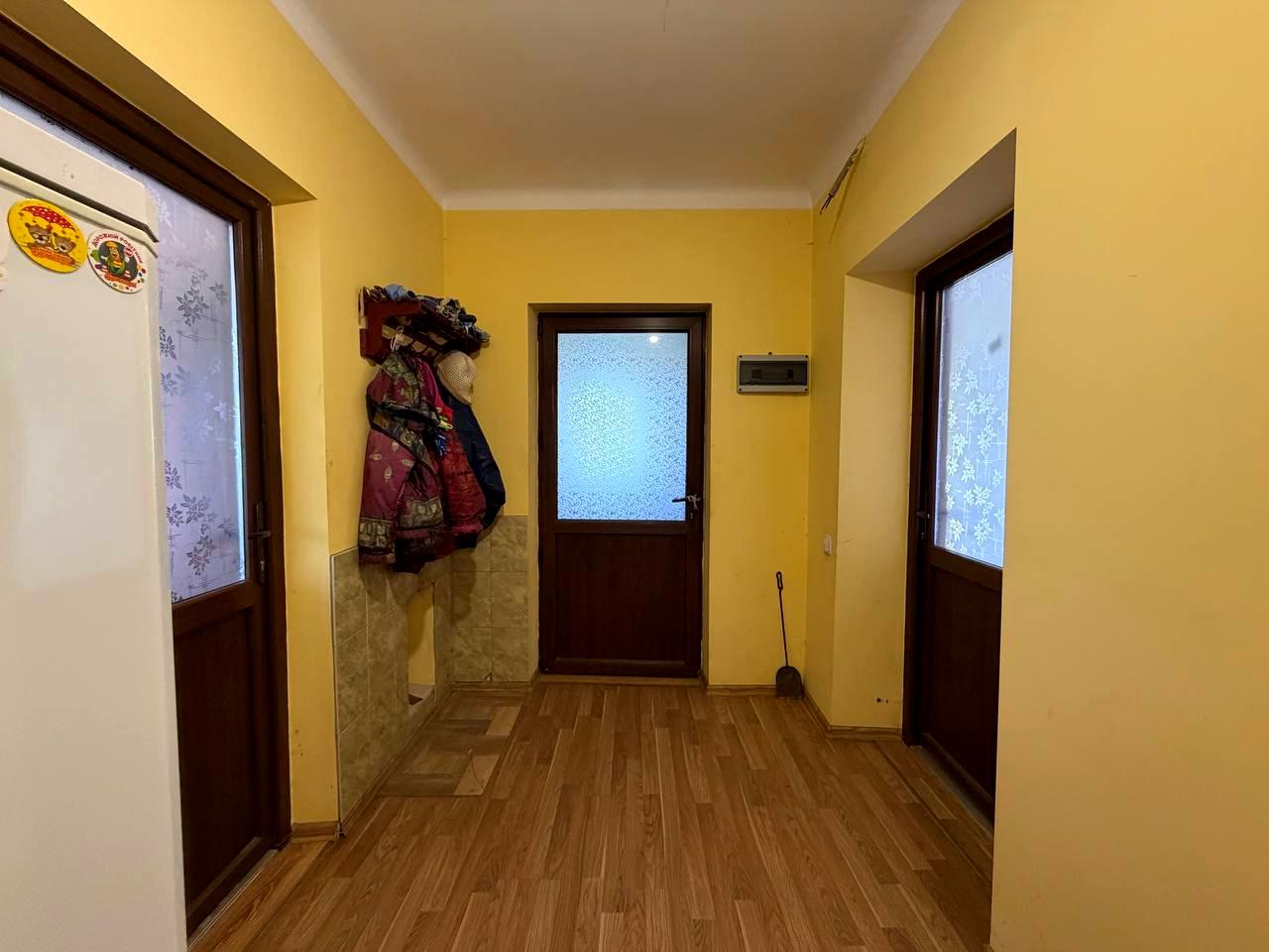 1870138278782447