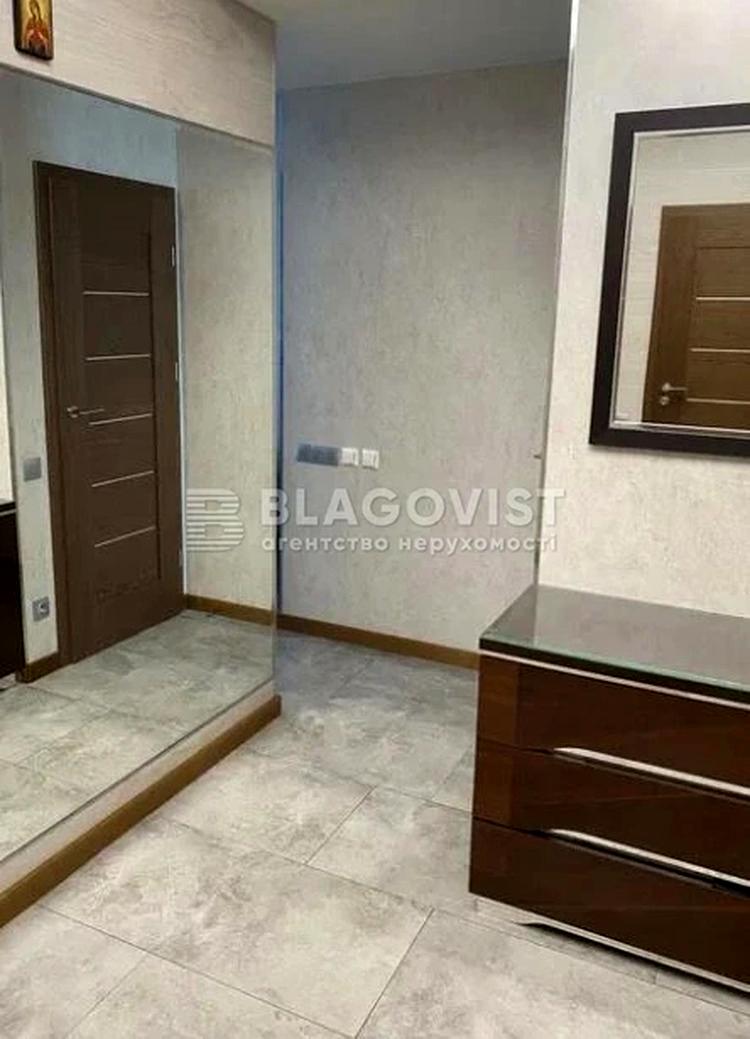 1870141451779430