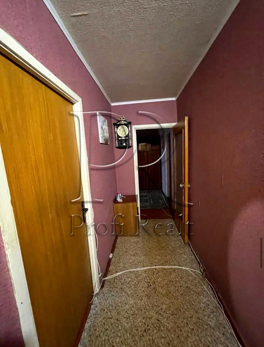 1870147084793521