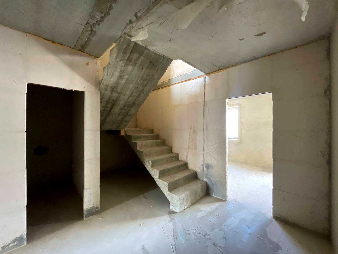 1870151955608172