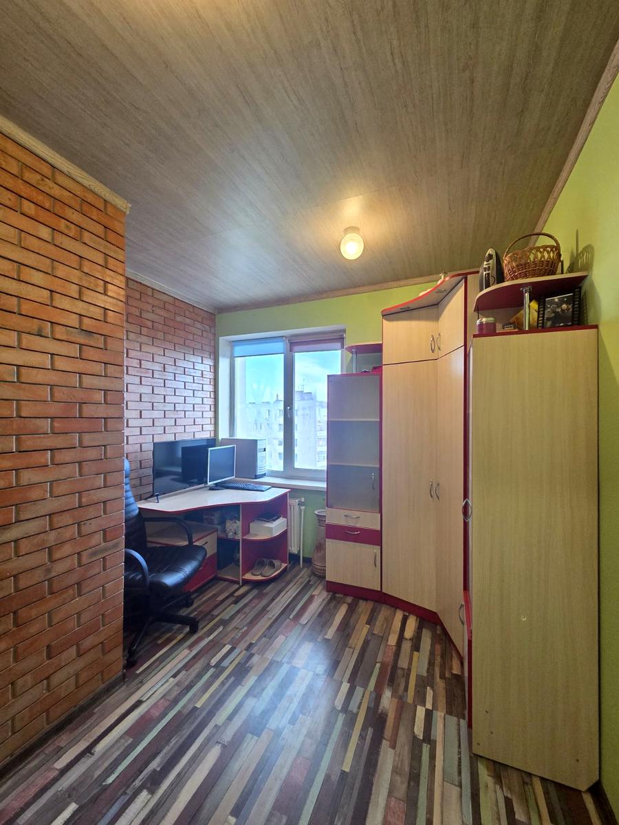 1870153462648758
