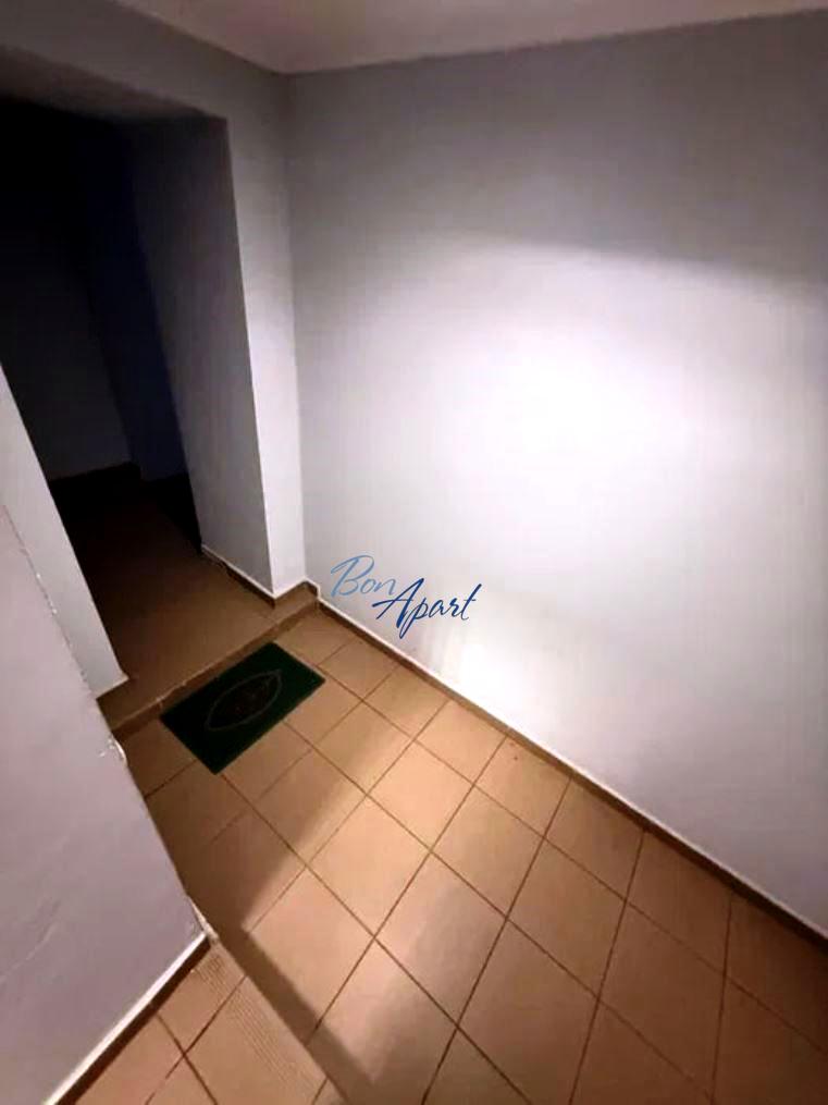 1870155170400441