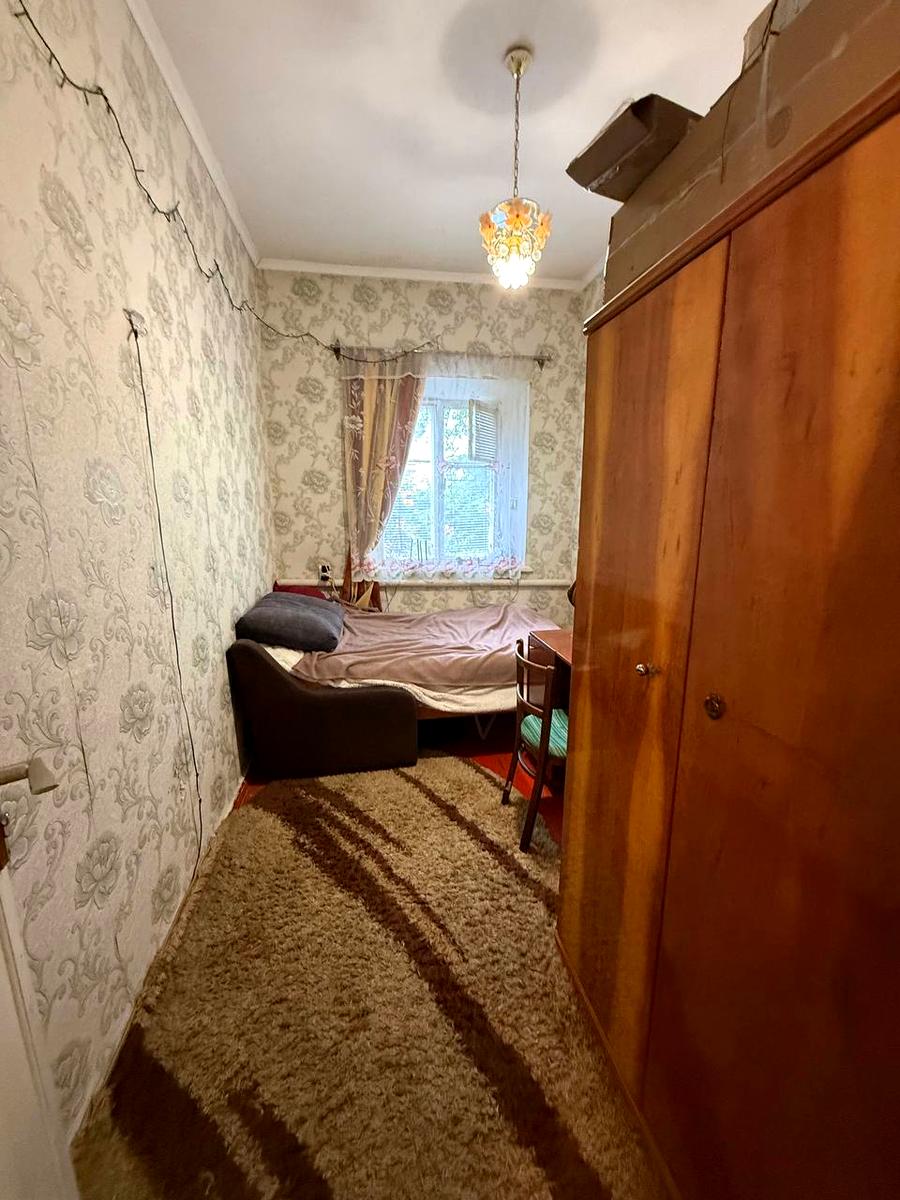 1870162380182365