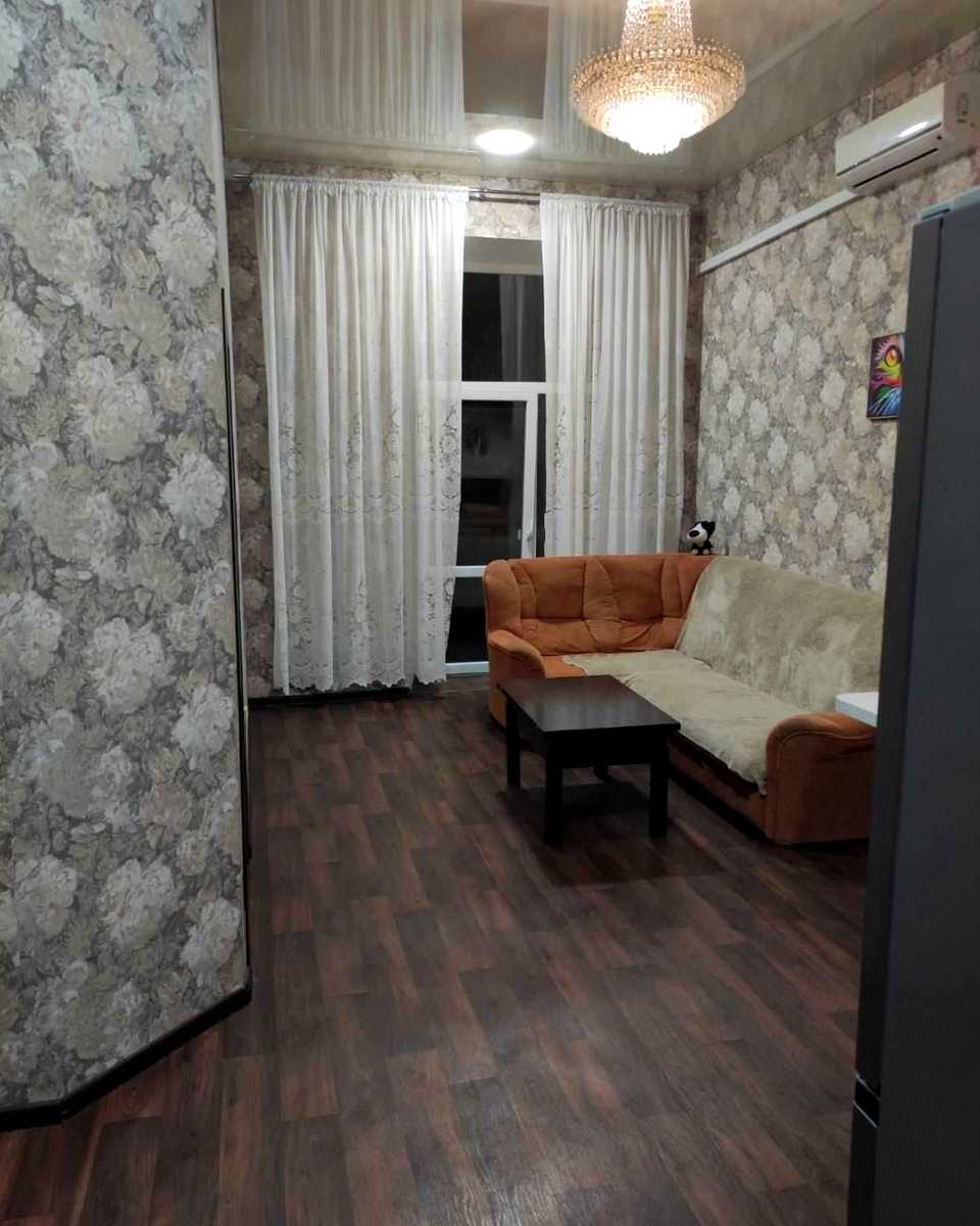 1870163398567778