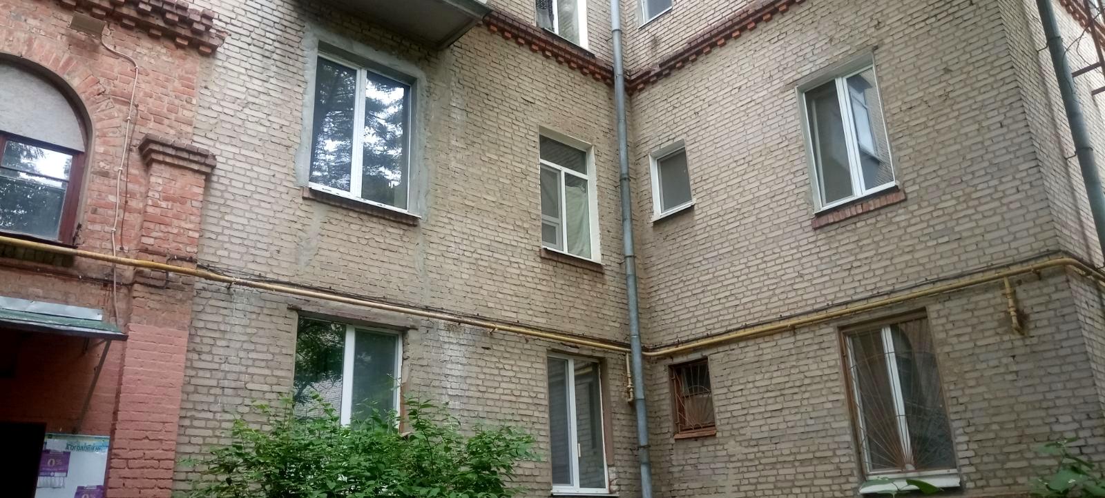 1870215159596362