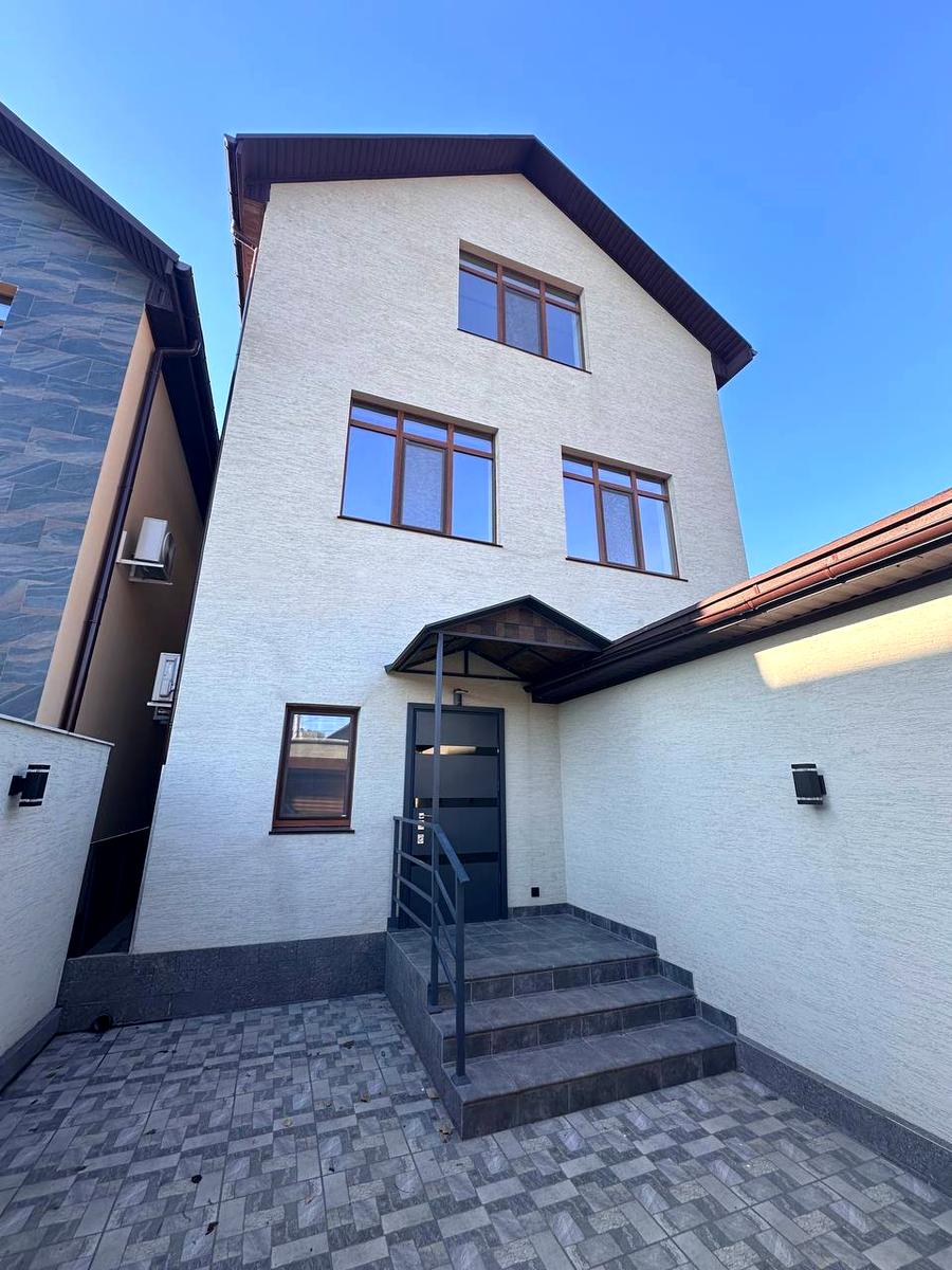 Будинок за адресою вул. Академіка Корольова (площа 225 м²) - фото 3 Будинок за адресою вул. Академіка Корольова (площа 225 м²) - Atlanta.ua - фото 3