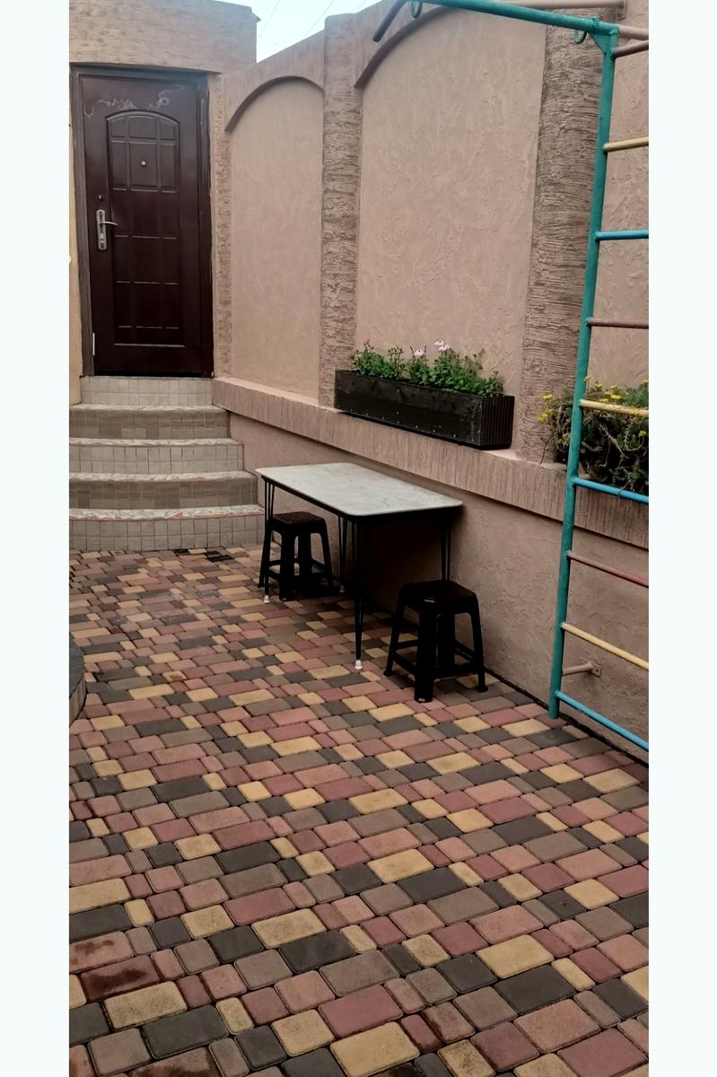 1870225714984654