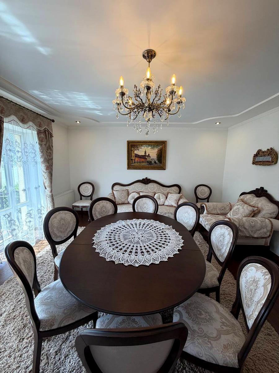 1870226887884651