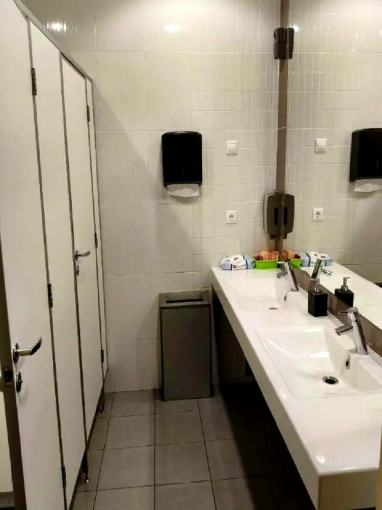 1870233267447850