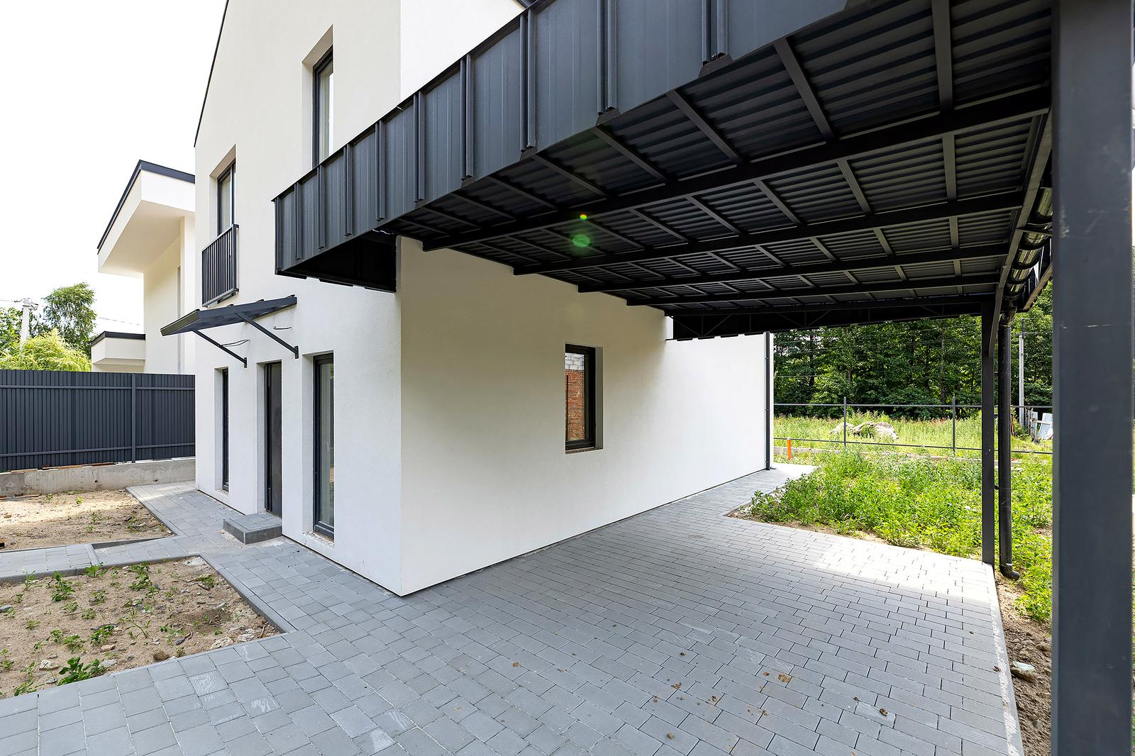 1870234342681961