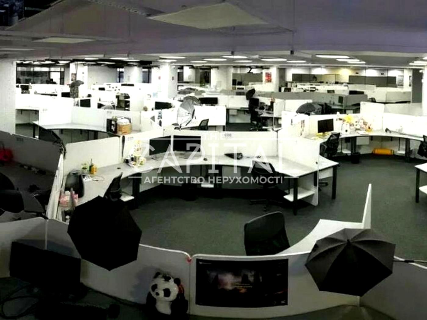1870234921569301