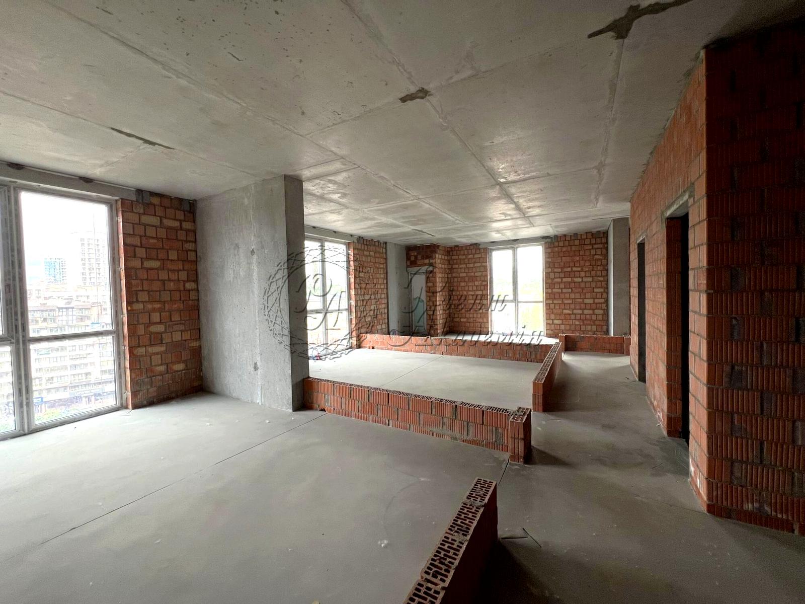 1870235207417679