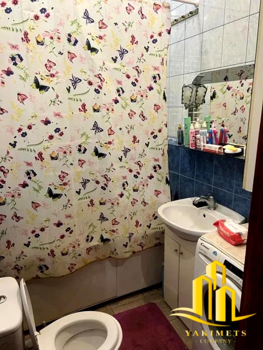 1870235367940841